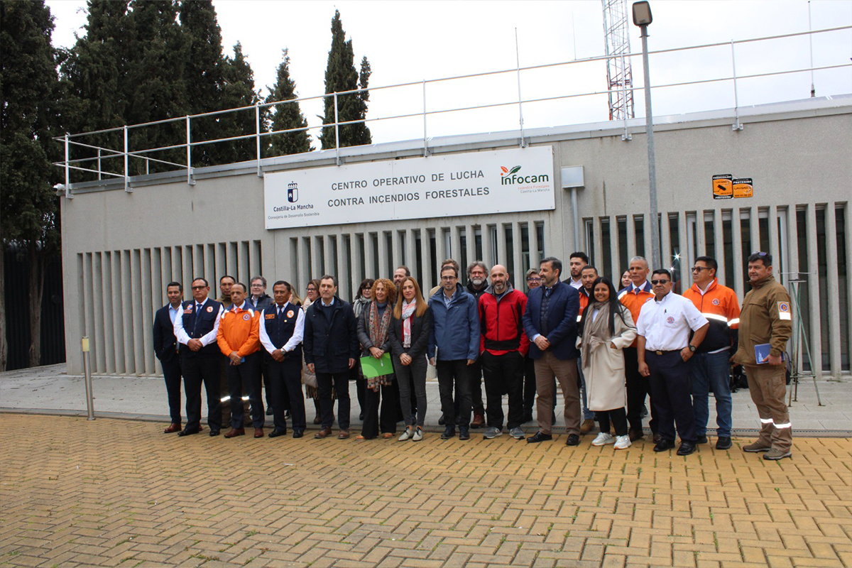 Foto de grupo de los asistentes